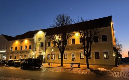 Landhotel Schlappinger-Hof - Housity