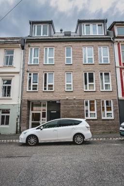 Nice, Modern Apartment in Central Bergen - Housity