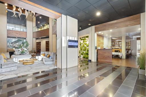 The Hills Hotel, an IHG Hotel - Housity