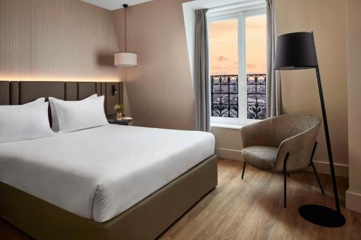 Holiday Inn Paris Gare de l'Est, an IHG Hotel - Housity