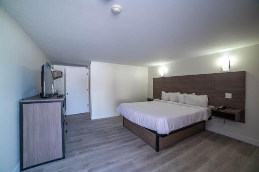Viking Shores Motor Inn - Housity