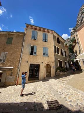 La Bonne Etoile - The Good Star - Housity