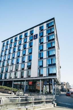 GLO Hotel Sello - Housity