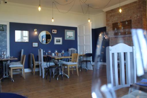 The Old Buoy Inn - Housity