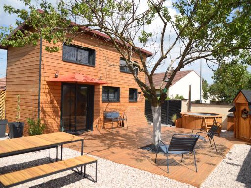 Charmante tiny house avec baie extérieure et kota grill à Manoncourt-en-Vermois - FR-1-584-374 - Housity