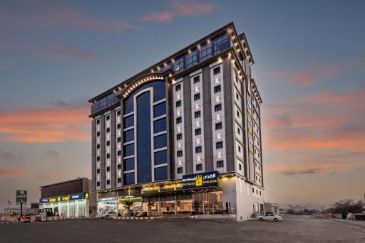 The Palaces Hotel Suites - Wadeen - Housity