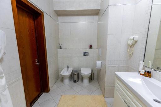 Plaza Hotel Almaty - Housity