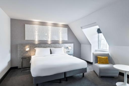 Radisson Blu Hotel, Edinburgh City Centre - Housity