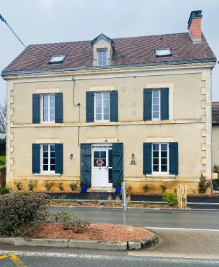 Ancien Relais de Poste The Old Post Office - Housity