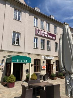 Hotel Uckermark - Housity