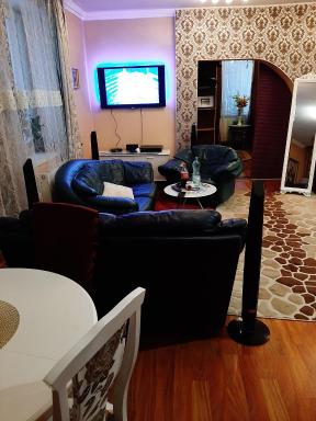 Hotel Domashnii - Housity
