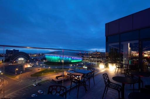 Radisson RED Hotel, Glasgow - Housity