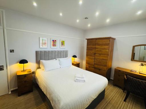 Charlotte House Hotel - Housity