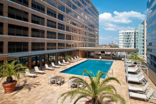 Hilton Houston Plaza/Medical Center - Housity