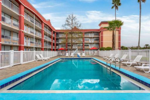 Developer Inn Downtown Orlando, a Baymont by Wyndham - Housity