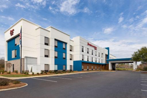 Hampton Inn & Suites Dothan - Housity