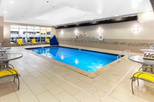 Hampton Inn & Suites - Raleigh Downtown - Housity