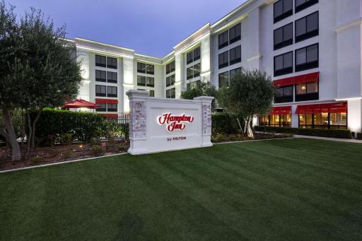 Hampton Inn by Hilton San Diego - Kearny Mesa - Housity