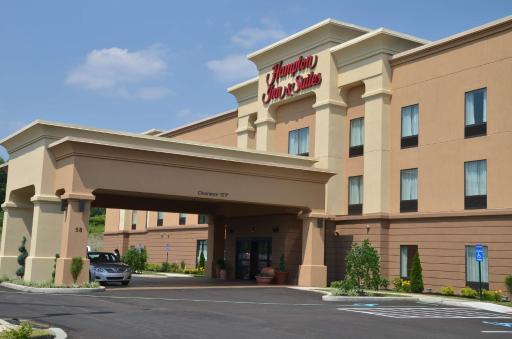 Hampton Inn & Suites Sharon - Housity