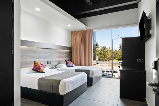 Homesuites Malecon - Housity