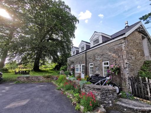 Swansea Valley Holiday Cottages - Housity