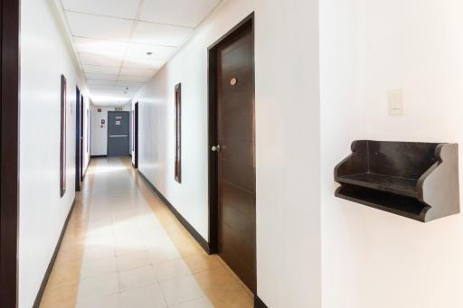 Super OYO 107 Orange Nest Hotel - Housity