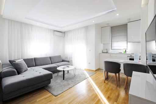 White Apartments - Housity