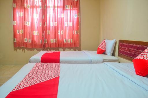 Super OYO 1240 Hotel Pantai Jaya - Housity