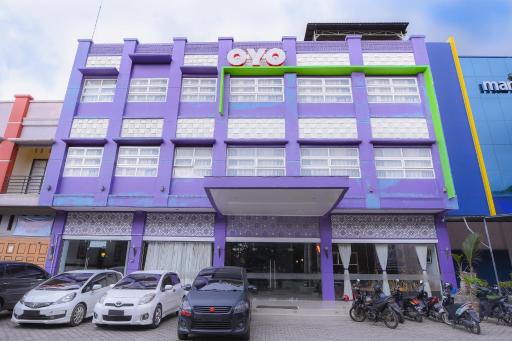 Super OYO Capital O 1630 Hotel Syariah Ring Road - Housity