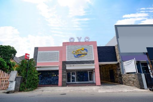 OYO 1843 Cahya Nirwana - Housity