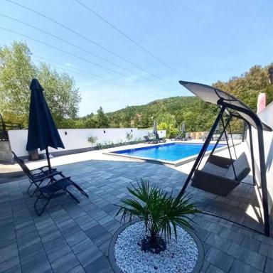 Villa Imperia for rent - Banja Luka Krupa na Vrbasu - Housity