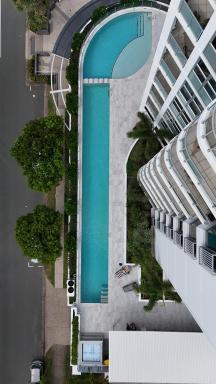 Beachfront Silver Sea on Sixth Resort - Housity