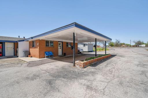 OYO Hotel Luling TX Downtown I-10/US-90 - Housity
