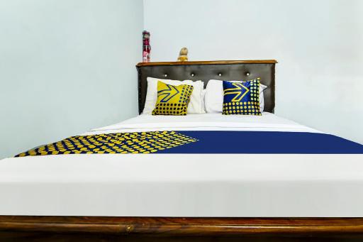 OYO HOMES 91242 Desa Wisata Cibuntu Kuningan Syariah - Housity