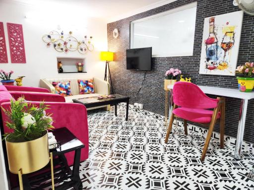 Economical Cozy 1BHK Prime Location South Delhi 1 - Housity