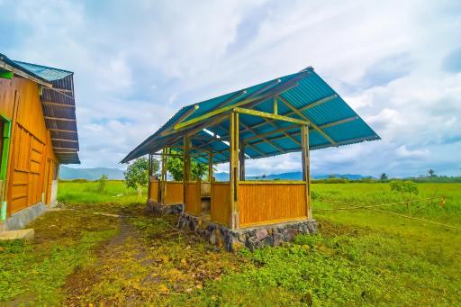 OYO 92225 Filadelfia Resto & Penginapan Near Benteng Moraya - Housity