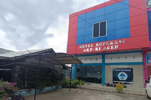 OYO 92207 Hotel Koperasi - Housity