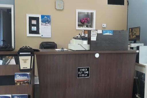 OYO Hotel Tallahassee Downtown - Housity