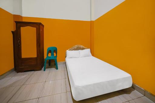 SPOT ON 92362 Pondokan Tali Super - Housity