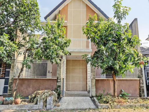 SPOT ON 92916 Batu Mas Homestay Syariah - Housity