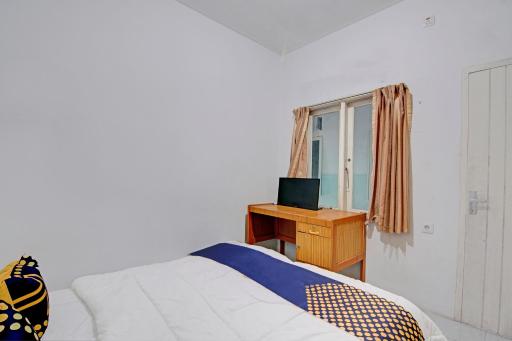 SPOT ON 92974 Arsen House - Housity