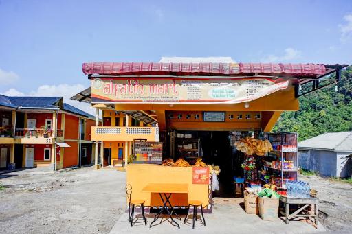 OYO 93771 Sejolie Sibayak - Housity