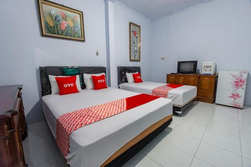 OYO 93976 Maluku Guest House - Housity
