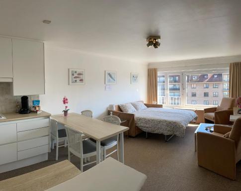 Ruime studio 50 m van zee - Housity