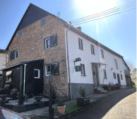 Happy Hippo Haus - Housity