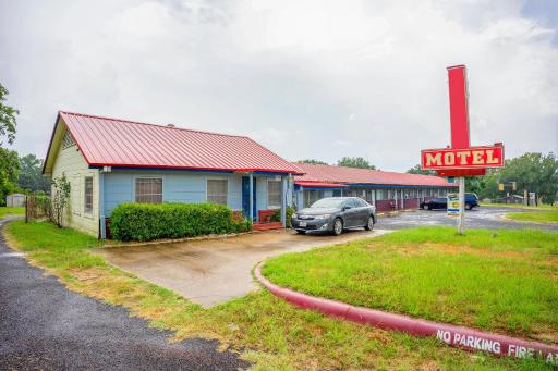 Budget Inn By OYO Palestine TX Hwy 79 - Housity