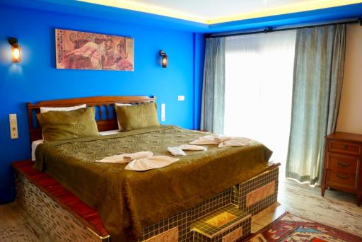 Rebetika Hotel & bistro - Housity
