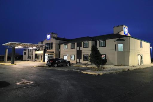 Modern Stay 39 Lakeview By OYO Minonk - Housity
