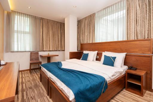 Hotel Bistrik City Center - Housity