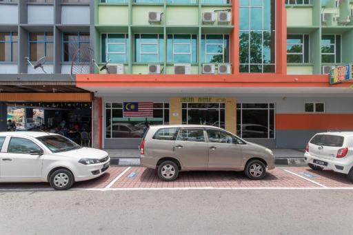 Capital O 89344 Labuan Avenue Hotel - Housity